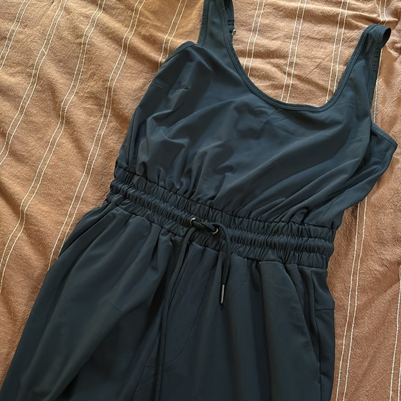 Abercrombie & Fitch Traveler Jumpsuit - Picture 2 of 3